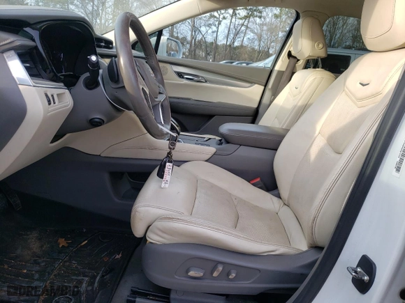 2017 Cadillac XT5 Premium Luxury FWD with VIN 1GYKNCRS4HZ120093, listed as a Copart auction lot 42413475 with NaN miles and Salvage Title. Bid and sale history available at carsss.com. Image 7.