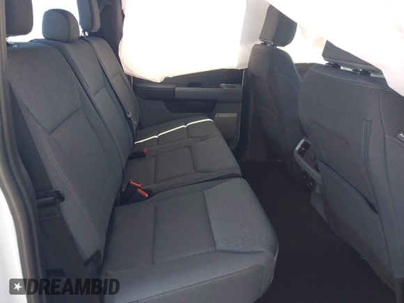 2024 Ford F-150 Lightning z VIN 1FTVW3L74RWG20276, wystawiony jako IAAI lot #41991515 z przebiegiem 4048 mil mil oraz . Historia ofert i sprzedaży dostępna na DreamBid. Obrazek 8.