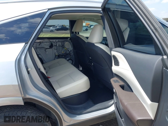 2023 Lexus RX 350 с VIN JTJCHMAA8P2000246, выставлен на аукционе IAAI как лот 42119511 с пробегом 6 871 миль миль и . История ставок и продаж доступна на DreamBid. Изображение 8.