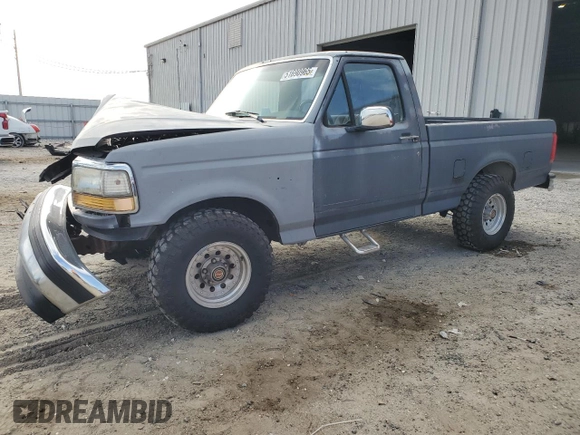 1992 Ford F-150 with VIN 1FTDF15Y4NLA94328, listed as a Copart auction lot 51690965 with 191,656 mi miles and Salvage Title. Bid and sale history available at carsss.com. Image 1.