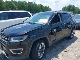 2018 Jeep Compass Limited with VIN 3C4NJDCBXJT332524, listed as a IAAI auction lot 42618421 with 61,854 mi miles and . Bid and sale history available at DreamBid. Image 6.