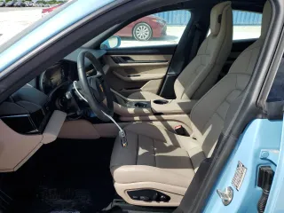 2024 Porsche Taycan z VIN WP0AA2Y17RSA10720, wystawiony jako Copart lot #50988475 z przebiegiem 2 836 mil mil oraz Szkoda całkowita • Salvage title. Historia ofert i sprzedaży dostępna na DreamBid. Obrazek 7.