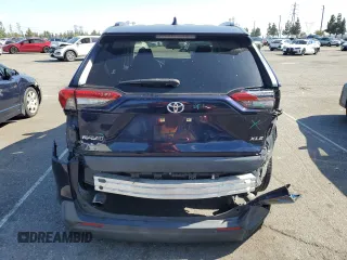 2019 Toyota RAV4 XLE with VIN JTMW1RFV8KD012701, listed as a Copart auction lot 54642105 with 25,747 mi miles and Salvage Title. Bid and sale history available at carsss.com. Image 6.
