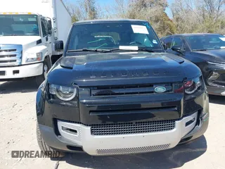 2025 Land Rover Defender S z VIN SALEJ7EX0S2386159, wystawiony jako IAAI lot #41811974 z przebiegiem 7 561 mil mil oraz . Historia ofert i sprzedaży dostępna na DreamBid. Obrazek 11.