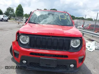 2022 Jeep Renegade Latitude with VIN ZACNJDB16NPN82636, listed as a IAAI auction lot 42501579 with 62,382 mi miles and . Bid and sale history available at DreamBid. Image 12.