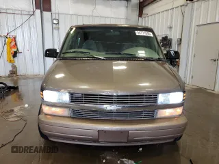 2000 Chevrolet Astro with VIN 1GNEL19W1YB207689, listed as a Copart auction lot 54711595 with 253,766 mi miles and Non Repairable. Bid and sale history available at carsss.com. Image 5.