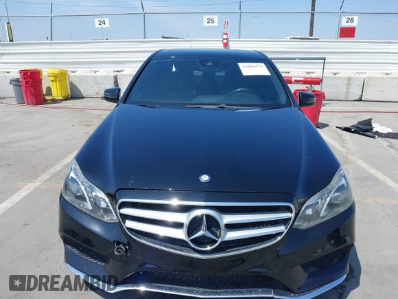 2014 Mercedes-Benz E 550 Sport with VIN WDDHF9BB3EA853780, listed as a IAAI auction lot 42098579 with 156,713 mi miles and . Bid and sale history available at DreamBid. Image 12.