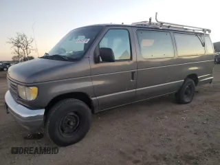 1995 Ford Econoline Wagon XL z VIN 1FBJS31H0SHB83557, wystawiony jako Copart lot #41413115 z przebiegiem Nie podano mil oraz Szkody całkowita. Historia ofert i sprzedaży dostępna na DreamBid. Obrazek 1.