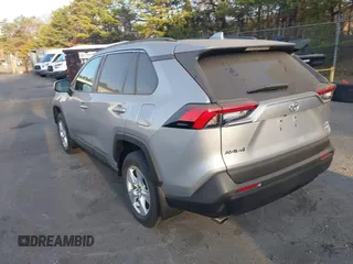 2020 Toyota RAV4 XLE with VIN 2T3P1RFV8LW117943, listed as a IAAI auction lot 41319745 with 17,159 mi miles. Bid and sale history available at carsss.com. Image 3.
