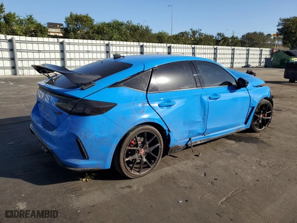 2024 Honda Civic Type R with VIN JHMFL5G47RX003147, listed as a Copart auction lot 52100475 with 5,391 mi miles and Salvage Title. Bid and sale history available at carsss.com. Image 3.