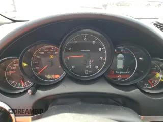 2012 Porsche Cayenne z VIN WP1AA2A23CLA06115, wystawiony jako Copart lot #57224365 z przebiegiem 162 578 mil mil oraz Szkody całkowita. Historia ofert i sprzedaży dostępna na DreamBid. Obrazek 9.