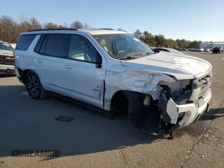 2021 GMC Yukon AT4 with VIN 1GKS2CKD4MR206593, listed as a Copart auction lot 42100765 with 75,930 mi miles and Salvage Title. Bid and sale history available at carsss.com. Image 4.