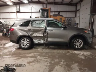 2016 Kia Sorento LX with VIN 5XYPG4A37GG013620, listed as a IAAI auction lot 41622185 with 109,938 mi miles. Bid and sale history available at carsss.com. Image 14.