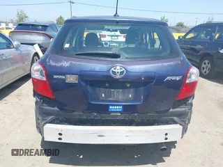 2009 Toyota Matrix with VIN 2T1KU40E99C119135, listed as a IAAI auction lot 42136716 with 185,155 mi miles. Bid and sale history available at carsss.com. Image 16.