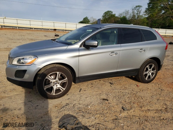 2013 Volvo XC60 T6 with VIN YV4902DZ0D2389435, listed as a Copart auction lot 53791445 with 129,556 mi miles and Salvage Title. Bid and sale history available at carsss.com. Image 1.