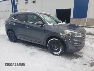 2016 Hyundai Tucson SE z VIN KM8J33A40GU184479, wystawiony jako Copart lot #83184724 z przebiegiem 150 732 mil mil oraz Czysty tytuł • Clean title. Historia ofert i sprzedaży dostępna na DreamBid. Obrazek 4.