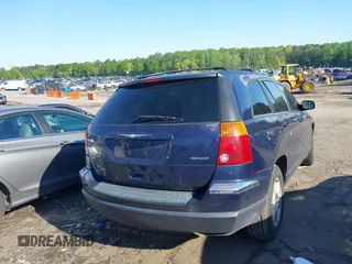 2005 Chrysler Pacifica Touring with VIN 2C8GF68445R262655, listed as a IAAI auction lot 41992654 with 196,381 mi miles and . Bid and sale history available at DreamBid. Image 4.