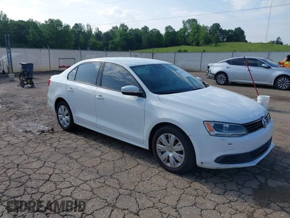 2011 Volkswagen Jetta SE with VIN 3VWDX7AJ5BM321946, listed as a IAAI auction lot 42178181 with 149,945 mi miles and . Bid and sale history available at DreamBid. Image 1.
