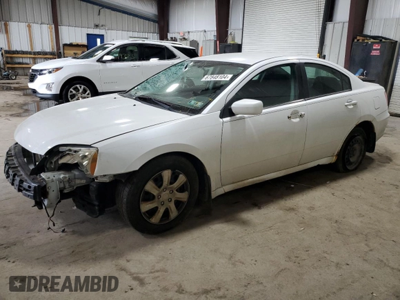 2012 Mitsubishi Galant ES z VIN 4A32B3FF7CE025417, wystawiony jako Copart lot #67848104 z przebiegiem 136 586 mil mil oraz Szkoda całkowita • Salvage title. Historia ofert i sprzedaży dostępna na DreamBid. Obrazek 1.