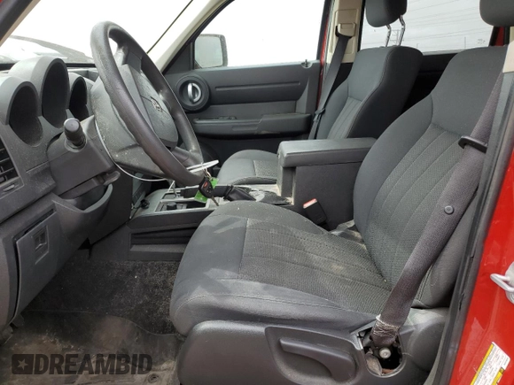 2011 Dodge Nitro Heat z VIN 1D4PU4GK8BW576875, wystawiony jako Copart lot #57610975 z przebiegiem 128 630 mil mil oraz Szkoda całkowita • Salvage title. Historia ofert i sprzedaży dostępna na DreamBid. Obrazek 7.
