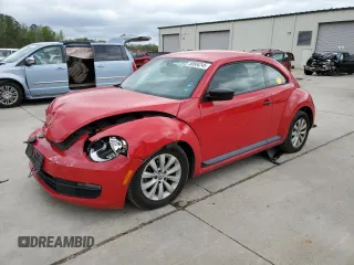 2015 Volkswagen Beetle Fleet Edition with VIN 3VWF17AT5FM632083, listed as a Copart auction lot 50504245 with 101,259 mi miles and Salvage Title. Bid and sale history available at DreamBid. Image 1.