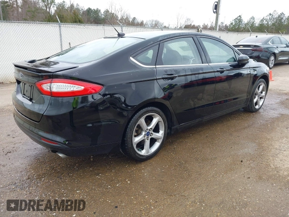 2016 Ford Fusion S z VIN 3FA6P0G71GR337835, wystawiony jako IAAI lot #41717996 z przebiegiem 146 505 mil mil oraz . Historia ofert i sprzedaży dostępna na DreamBid. Obrazek 4.