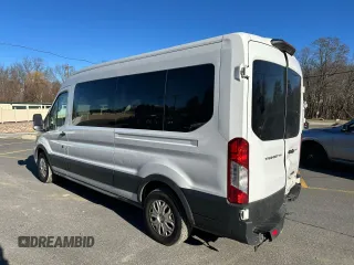 2022 Ford Transit Passenger XL with VIN 1FBAX2C81NKA48667, listed as a Copart auction lot 41432375 with 53,995 mi miles and Clean Title. Bid and sale history available at carsss.com. Image 2.