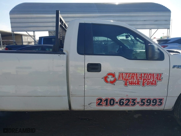2014 Ford F-150 XL with VIN 1FTMF1CM4EKD68780, listed as a IAAI auction lot 41571968 with 193,363 mi miles. Bid and sale history available at carsss.com. Image 13.