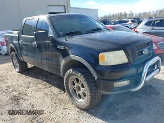 2004 Ford F-150 XLT with VIN 1FTPW14574KC03115, listed as a IAAI auction lot 41707720 with 271,161 mi miles. Bid and sale history available at carsss.com. Image 1.