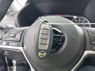 2020 Nissan Sentra SR z VIN 3N1AB8DV6LY228861, wystawiony jako IAAI lot #42225193 z przebiegiem 91 399 mil mil oraz . Historia ofert i sprzedaży dostępna na DreamBid. Obrazek 11.