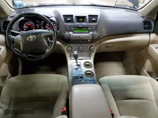2010 Toyota Highlander with VIN 5TDBK3EHXAS031385, listed as a Copart auction lot 48102375 with 223,144 mi miles and Salvage Title. Bid and sale history available at carsss.com. Image 8.