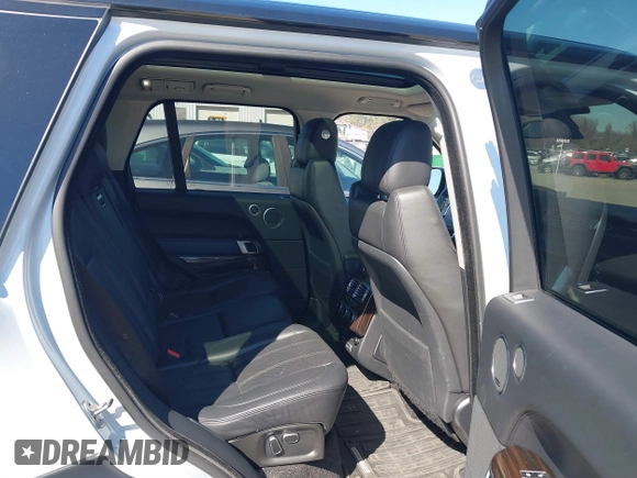 2015 Land Rover Range Rover HSE z VIN SALGS2VF4FA238480, wystawiony jako IAAI lot #41644507 z przebiegiem 108 846 mil mil oraz . Historia ofert i sprzedaży dostępna na DreamBid. Obrazek 8.