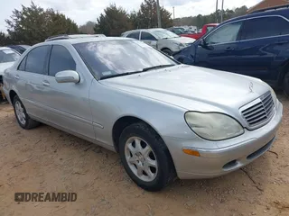 2002 Mercedes-Benz S-Class 4.3L with VIN WDBNG70J12A297441, listed as a IAAI auction lot 41712493 with 183,280 mi miles. Bid and sale history available at carsss.com. Image 1.