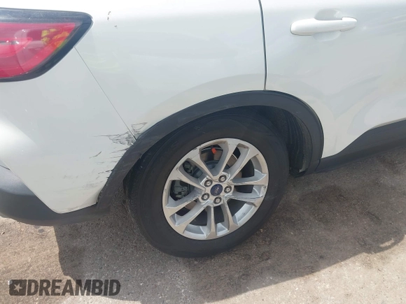 2021 Ford Escape SE с VIN 1FMCU0G6XMUA26997, выставлен на аукционе IAAI как лот 42163518 с пробегом 107 714 миль миль и . История ставок и продаж доступна на DreamBid. Изображение 6.