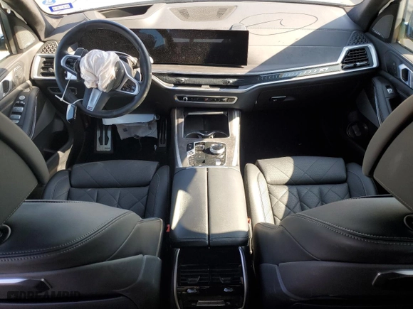 2024 BMW X7 xDrive40i with VIN 5UX23EM00R9S28952, listed as a Copart auction lot 44230025 with 0 mi miles and Salvage Title. Bid and sale history available at carsss.com. Image 8.