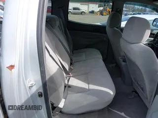 2006 Toyota Tacoma with VIN 3TMLU42NX6M005097, listed as a IAAI auction lot 41997203 with 264,291 mi miles and . Bid and sale history available at DreamBid. Image 8.