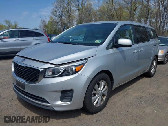 2017 Kia Sedona LX with VIN KNDMB5C17H6292641, listed as a IAAI auction lot 42010175 with 95,247 mi miles. Bid and sale history available at carsss.com. Image 17.