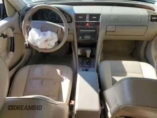 2000 Mercedes-Benz C 230/260/280/320 with VIN WDBHA29G1YA860019, listed as a Copart auction lot 76562204 with 159,862 mi miles and Salvage Title. Bid and sale history available at carsss.com. Image 8.