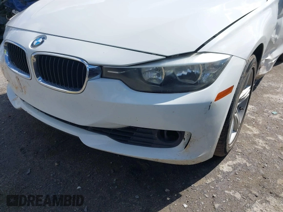 2015 BMW 3 Series 328i with VIN WBA3C1C5XFK117788, listed as a IAAI auction lot 41752178 with 154,030 mi miles and . Bid and sale history available at carsss.com. Image 17.