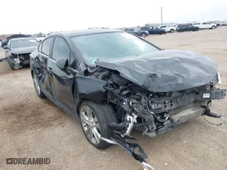 2017 Chevrolet Cruze LT with VIN 1G1BE5SM8H7173154, listed as a IAAI auction lot 41562834 with 66,062 mi miles. Bid and sale history available at carsss.com. Image 1.