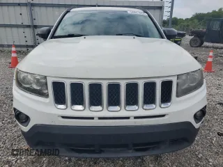 2016 Jeep Compass Sport with VIN 1C4NJCBA1GD634186, listed as a Copart auction lot 56021055 with 118,450 mi miles and Clean Title. Bid and sale history available at DreamBid. Image 5.