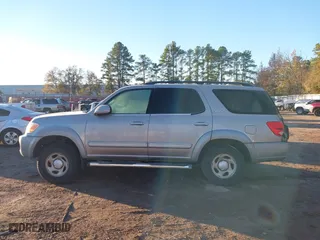 2005 Toyota Sequoia SR5 with VIN 5TDZT34A75S255459, listed as a IAAI auction lot 41055847 with 1 mi miles. Bid and sale history available at carsss.com. Image 14.