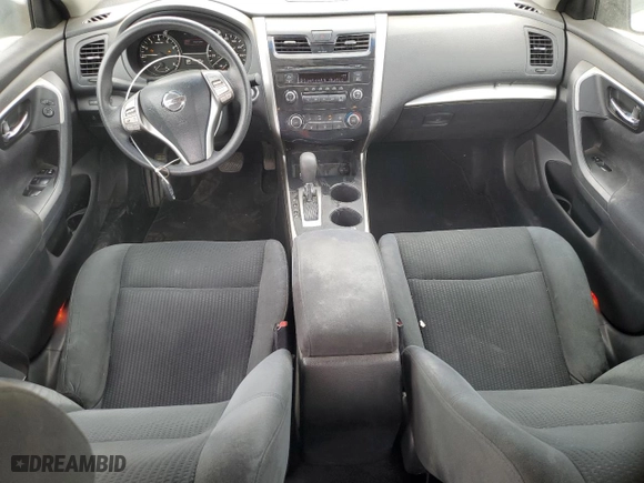 2015 Nissan Altima 2.5 S with VIN 1N4AL3AP8FN311282, listed as a Copart auction lot 52934415 with 180,096 mi miles and Clean Title. Bid and sale history available at carsss.com. Image 8.
