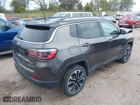 2022 Jeep Compass (RED) Edition with VIN 3C4NJDCB2NT145297, listed as a IAAI auction lot 40113566 with 40,689 mi miles and . Bid and sale history available at DreamBid. Image 4.