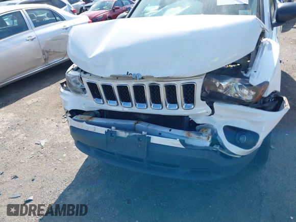 2017 Jeep Compass Sport SE z VIN 1C4NJDBB5HD107025, wystawiony jako IAAI lot #42382265 z przebiegiem Nie podano mil oraz . Historia ofert i sprzedaży dostępna na DreamBid. Obrazek 6.