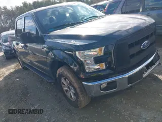 2015 Ford F-150 XLT with VIN 1FTEW1E84FFB18132, listed as a IAAI auction lot 41565110 with 101,397 mi miles. Bid and sale history available at carsss.com. Image 1.