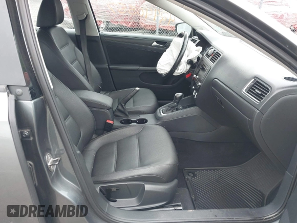 2012 Volkswagen Jetta SE с VIN 3VWDP7AJ3CM412473, выставлен на аукционе IAAI как лот 42440557 с пробегом Не указан миль и . История ставок и продаж доступна на DreamBid. Изображение 5.
