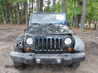 2012 Jeep Wrangler Unlimited Call of Duty MW3 with VIN 1C4BJWFG5CL103267, listed as a IAAI auction lot 42334345 with 135,324 mi miles and . Bid and sale history available at DreamBid. Image 6.