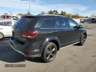 2019 Dodge Journey Crossroad z VIN 3C4PDDGG9KT861907, wystawiony jako Copart lot #75614314 z przebiegiem 83 639 mil mil oraz Szkoda całkowita • Salvage title. Historia ofert i sprzedaży dostępna na DreamBid. Obrazek 3.