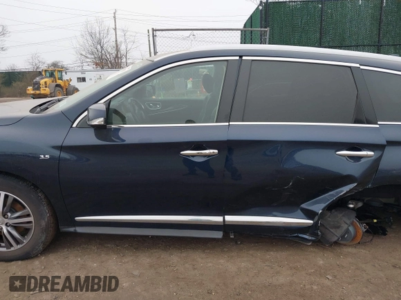 2020 Infiniti QX60 Pure z VIN 5N1DL0MM0LC515634, wystawiony jako IAAI lot #41904883 z przebiegiem 26 722 mil mil oraz . Historia ofert i sprzedaży dostępna na DreamBid. Obrazek 14.